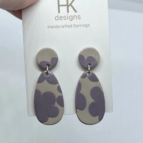 Glossy Handcrafted Earrings - Picture 6 of 12